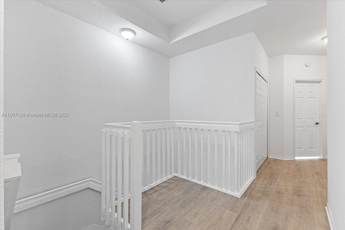 KENDALL BREEZE - Residential Lease