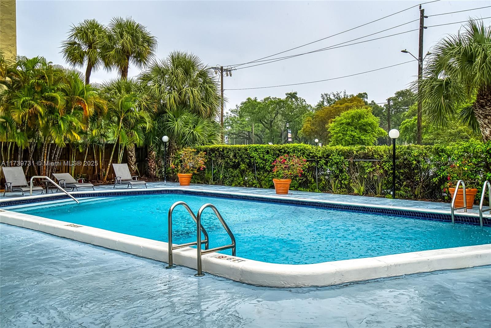 WOODSIDE APTS CONDO - Residential