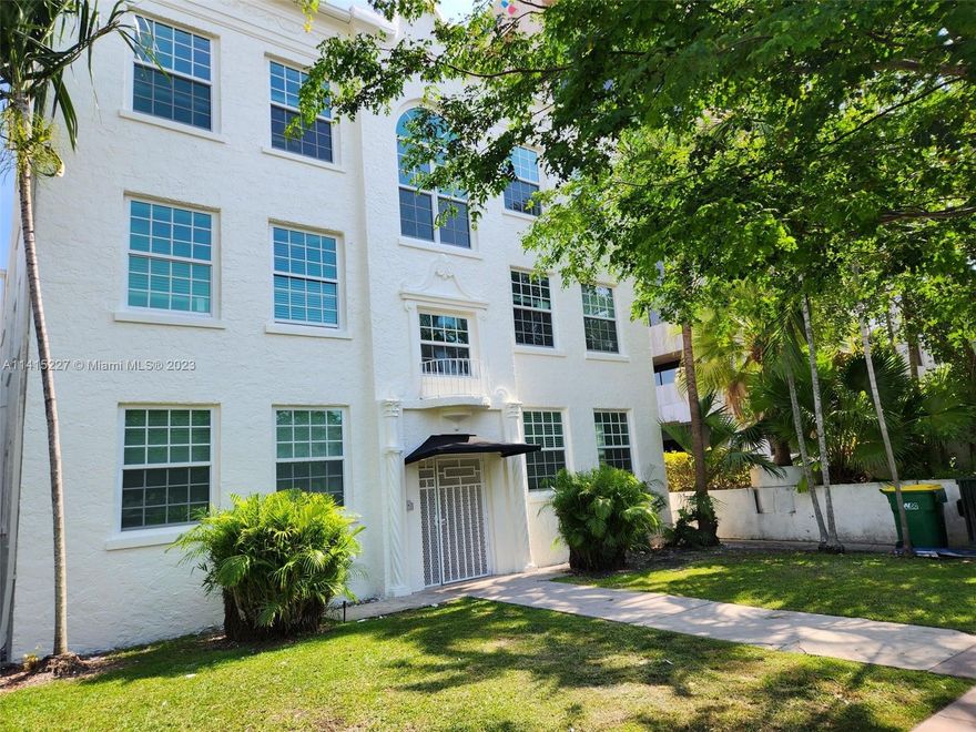 Nicely located in Coral Gables, with a washer and dryer on site. The area is located in a good school district. The apartments have some nice upgrades with impact windows and a well maintained exterior. First month rent and $500 deposit move in with qualified credit.