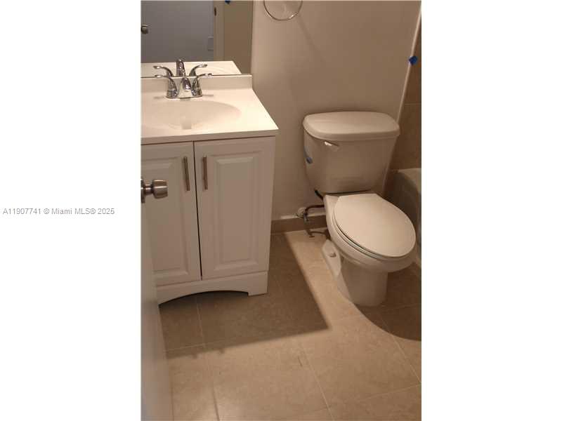 CARMEL LAKES CONDO NO 6 - Residential