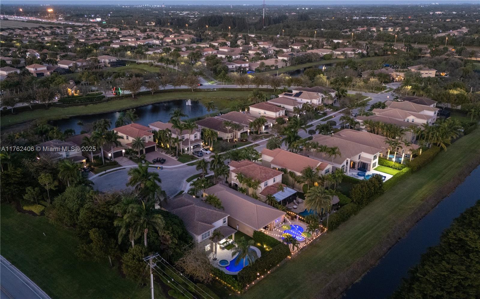TRAILS AT CANYON 2 - Residential Lease