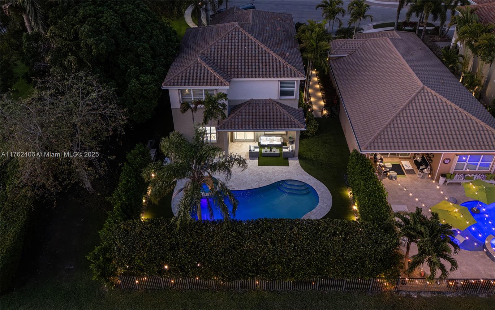 TRAILS AT CANYON 2 - Residential Lease