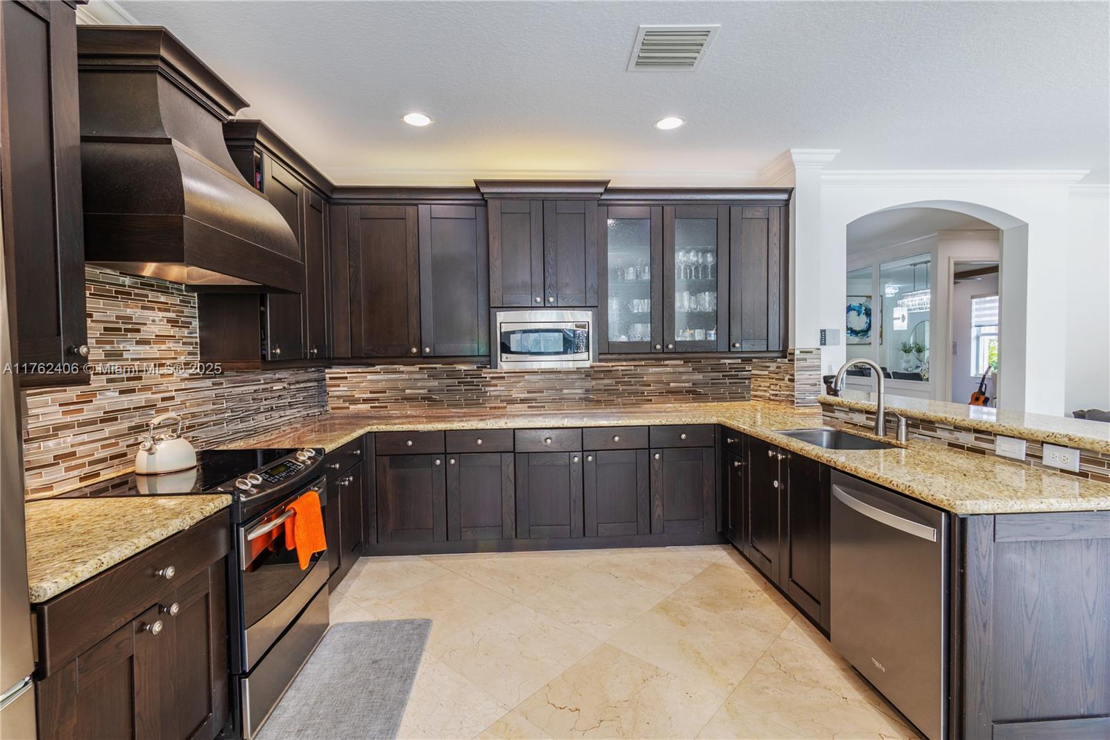 TRAILS AT CANYON 2 - Residential Lease