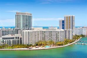 Amazing updated 2bed 2 bath unit with over 1060 sq ft of luxurious living in one of the trendiest buildings in South Beach. Private balcony with magnificient Bay views in this full service oasis. The Flamingo offers 16 acres of Bayfront with 5 star amenities including private marina, 2 waterfront pools, jacuzzi, gym, onsite marketplae, salon, doggy daycare and more! Walk to beach, Lincold Road, supermarkets, cafes, restaurant and Miami Nightlife!
