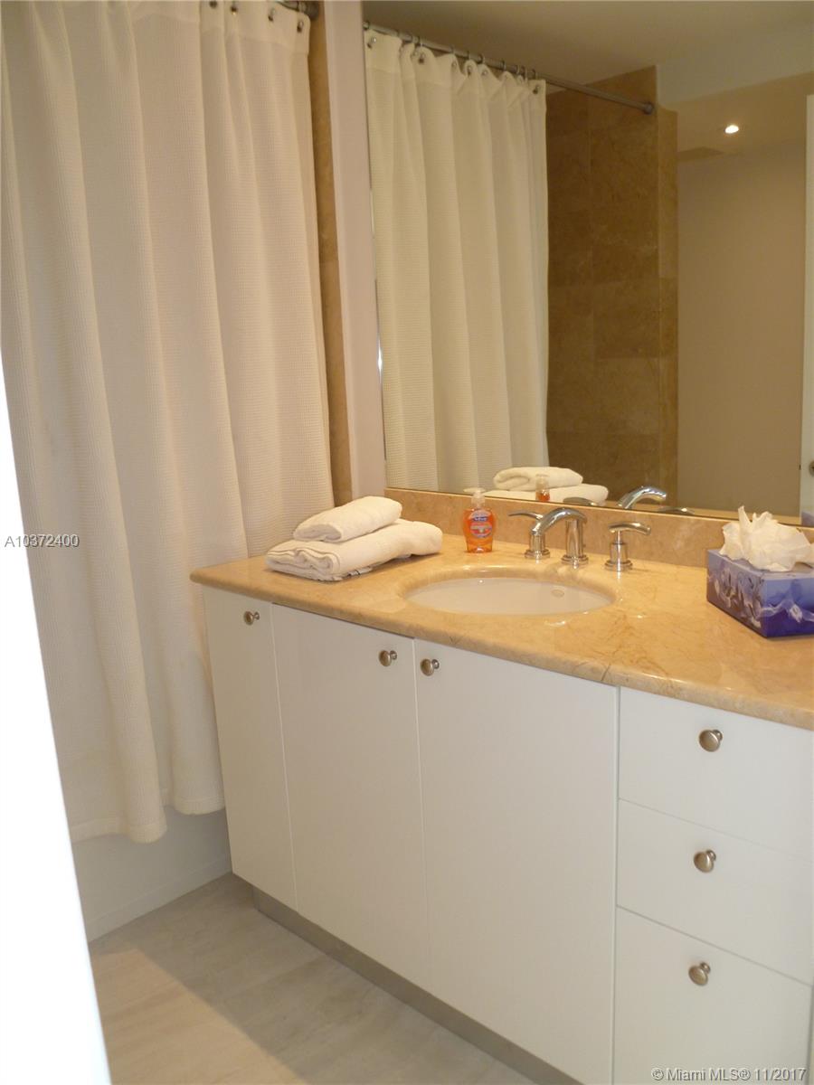 CARBONELL CONDOMINIUM - Residential Lease