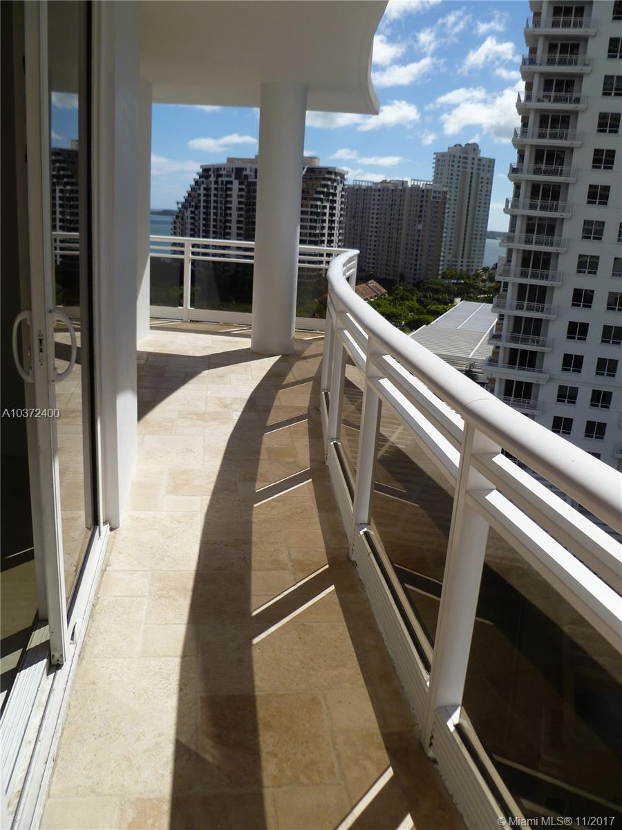 CARBONELL CONDOMINIUM - Residential Lease