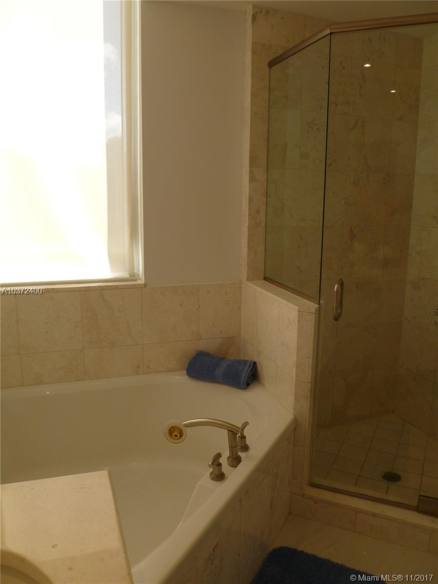 CARBONELL CONDOMINIUM - Residential Lease