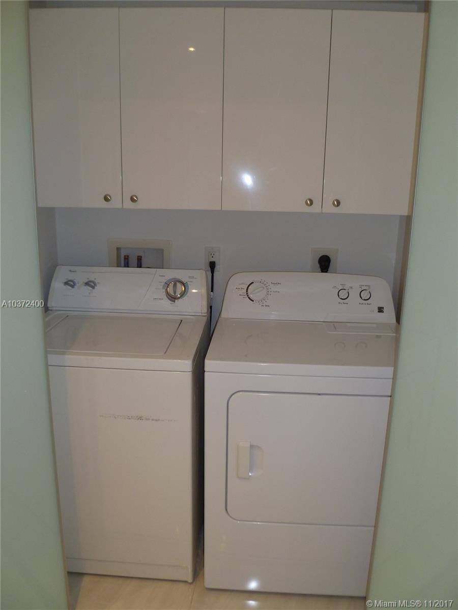 CARBONELL CONDOMINIUM - Residential Lease