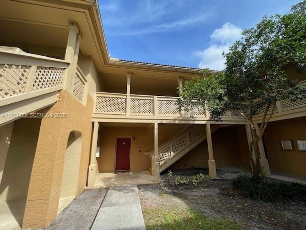 Photo of 4815 Via Palm Lks #1405, West Palm Beach, FL 33417 (MLS # A11924679)