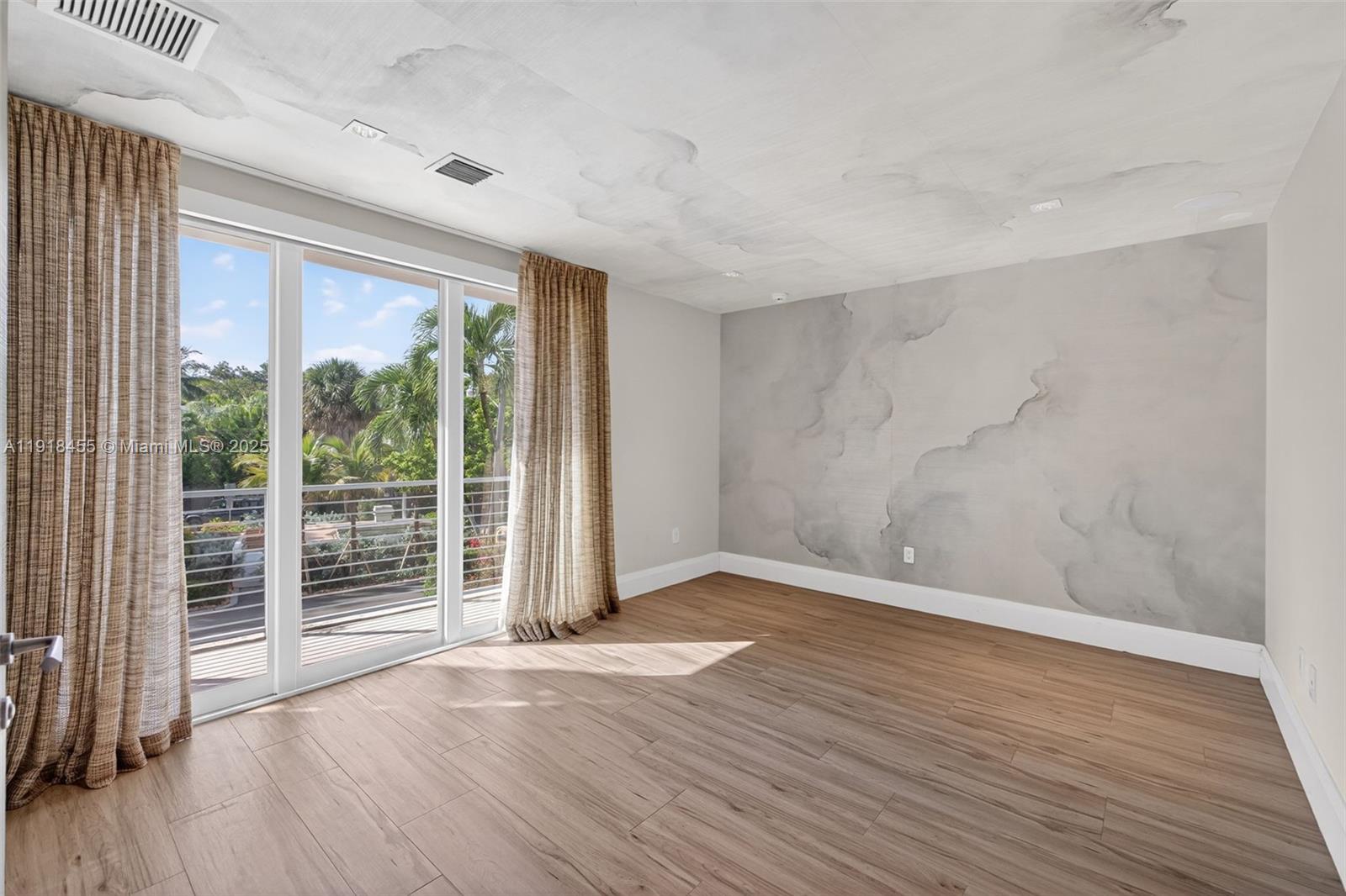 RIO VISTA - Residential