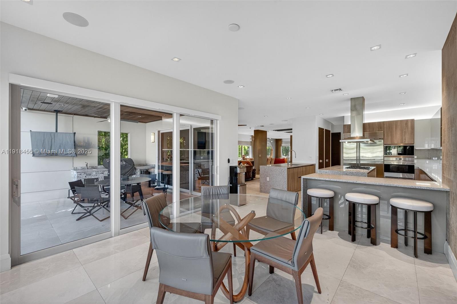 RIO VISTA - Residential