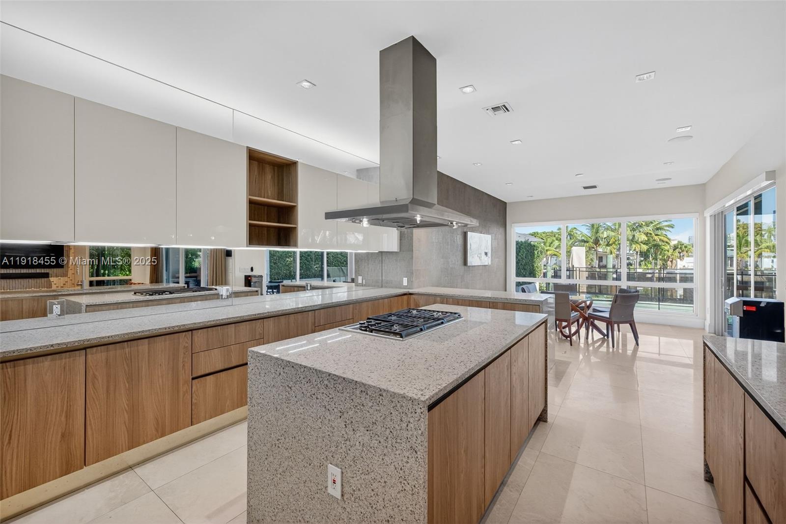 RIO VISTA - Residential