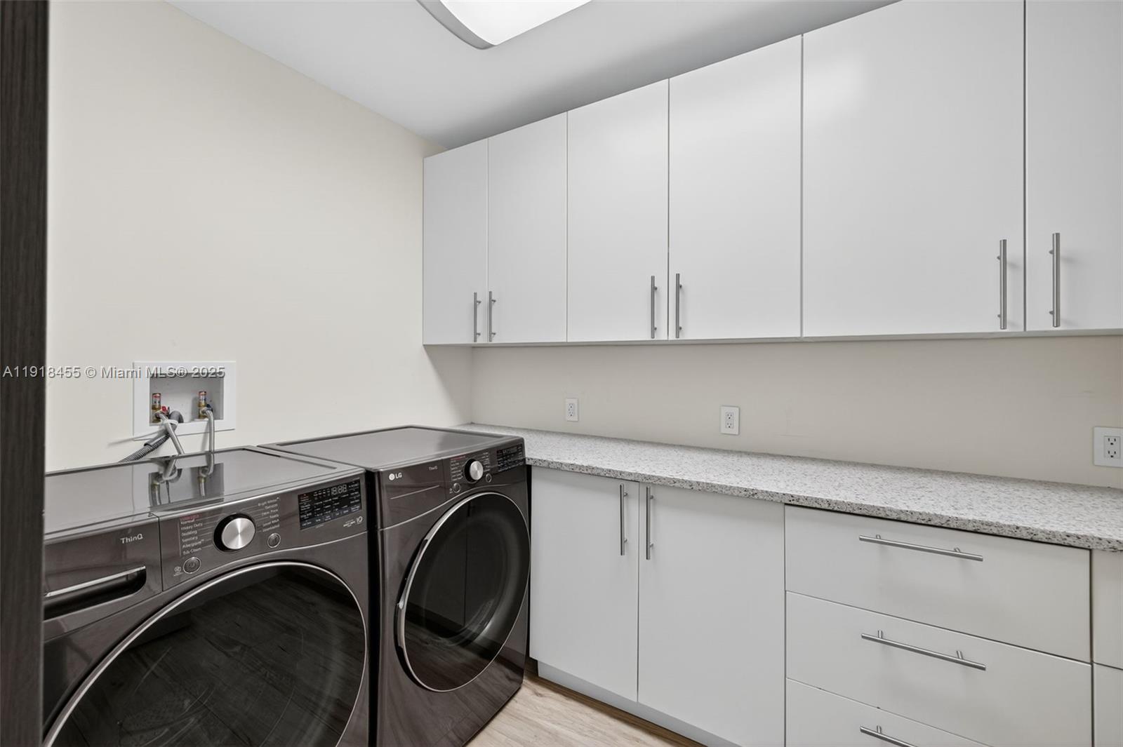 RIO VISTA - Residential