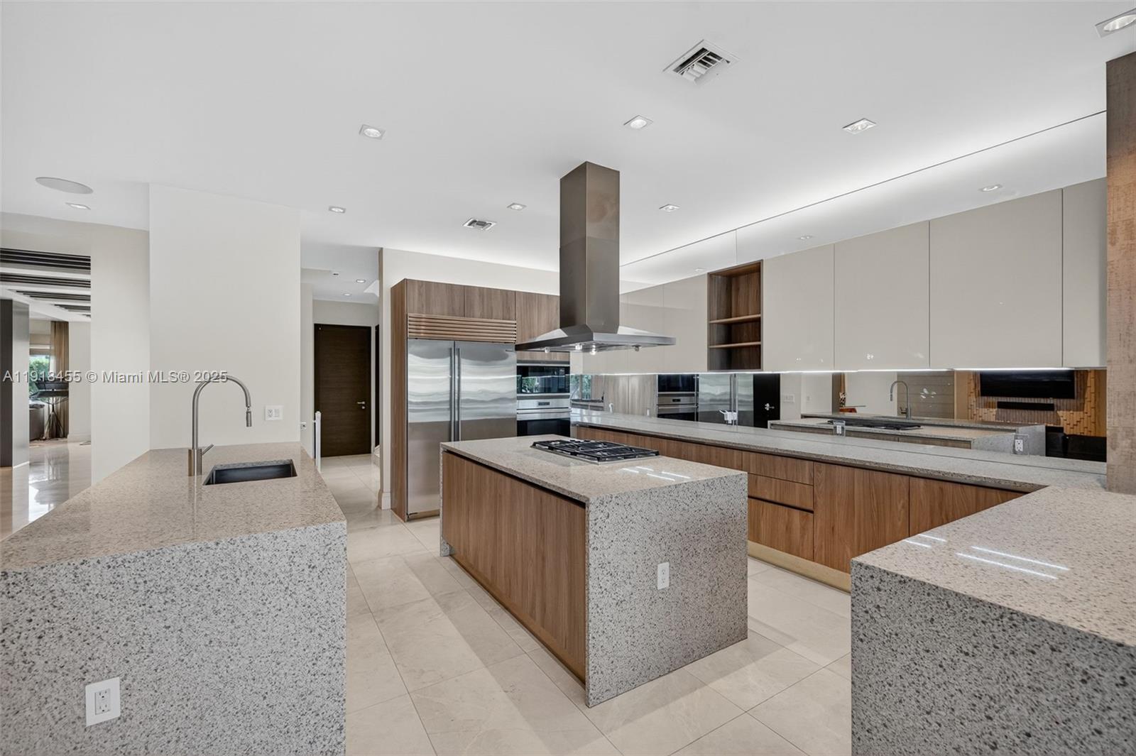 RIO VISTA - Residential