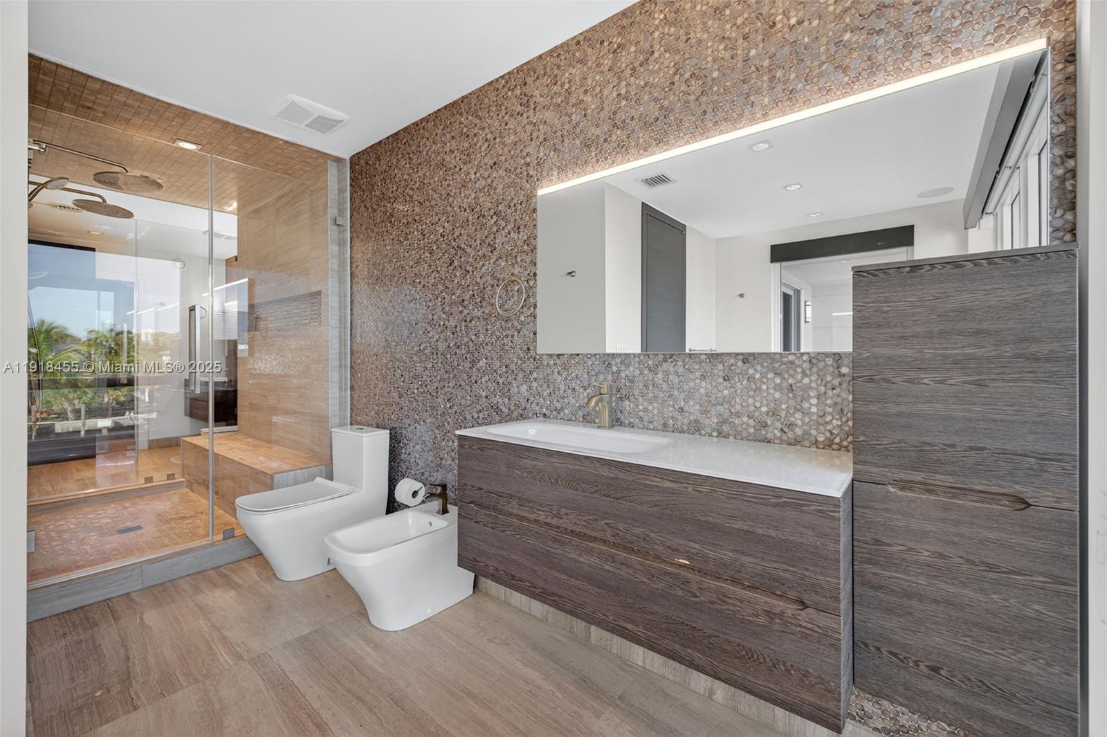 RIO VISTA - Residential