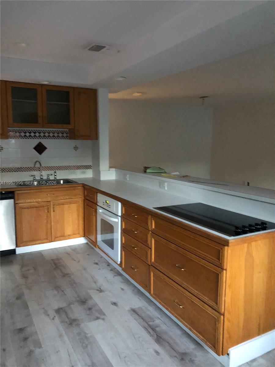 TROPICAL ISLE HOMES SUB 4 - Residential