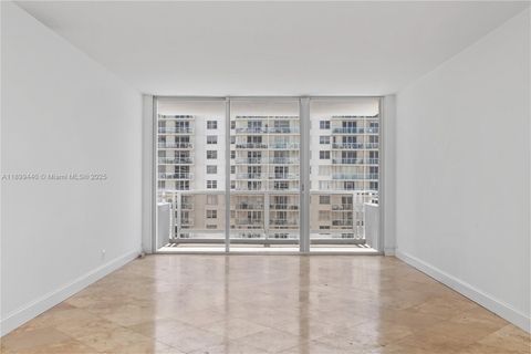 5700 Collins 10D Miami Beach FL 33140