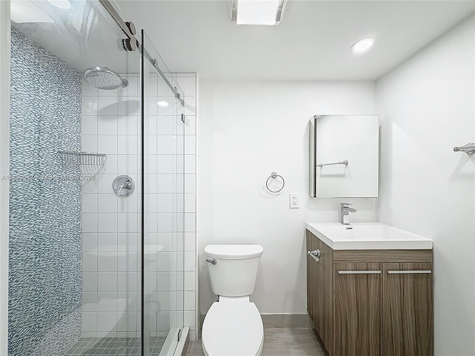 WINSTON TOWERS 100 CONDO - Residential