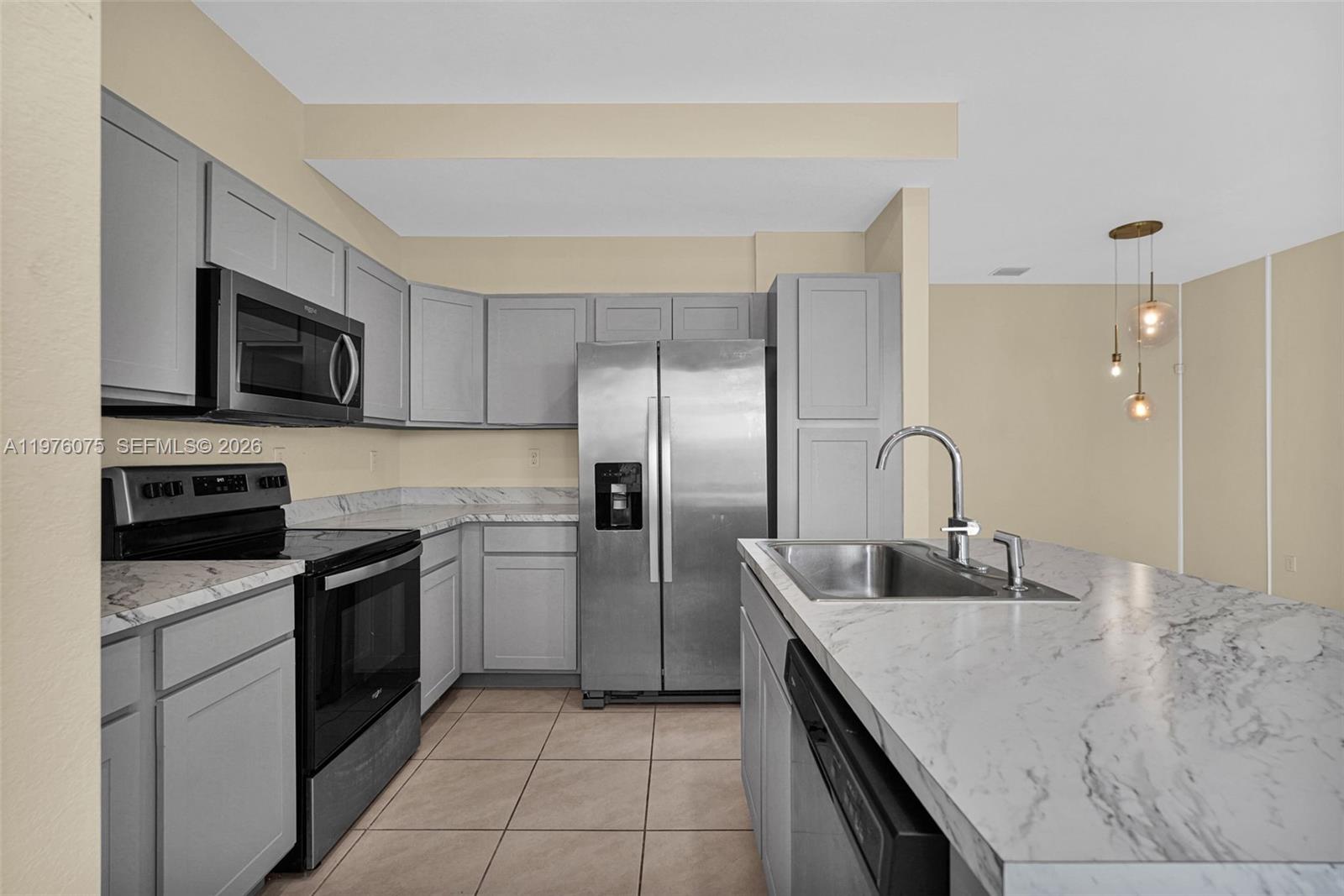 WALDEN PLACE - Residential