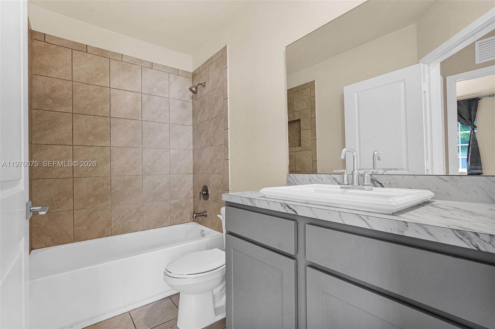 WALDEN PLACE - Residential