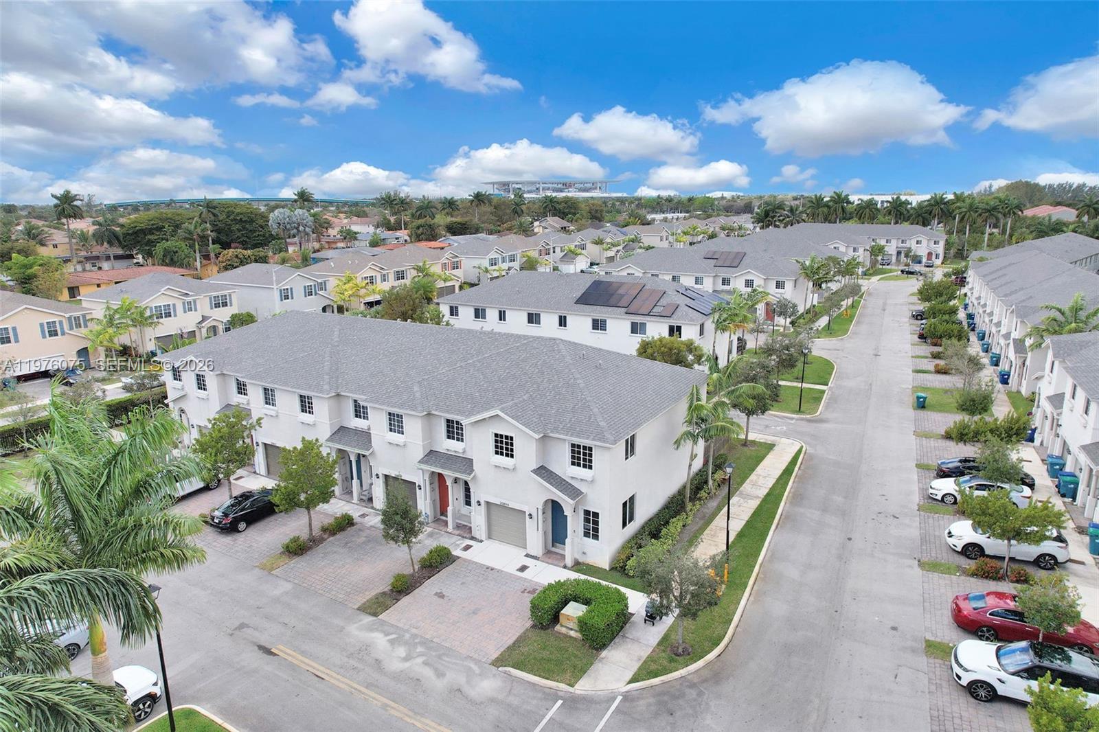 WALDEN PLACE - Residential