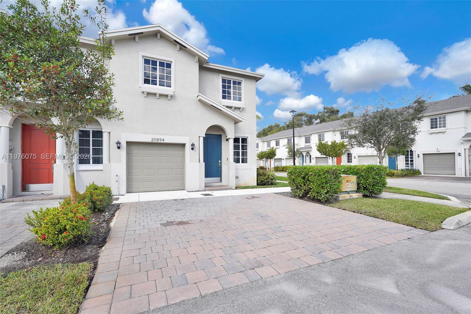 WALDEN PLACE - Residential