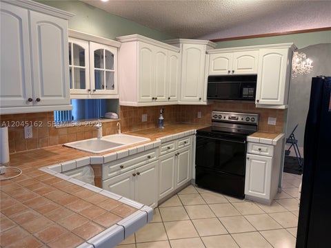 Tiny photo for 3262 SW 139th Pl, Miami, FL 33175 (MLS # A12045162)