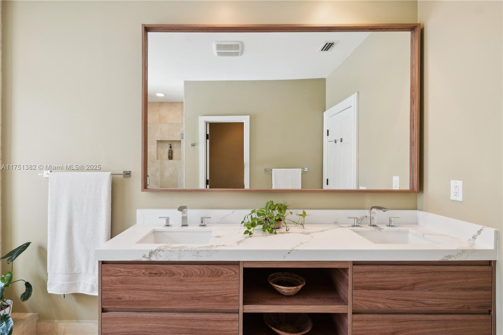 OCEAN VIEW - Residential