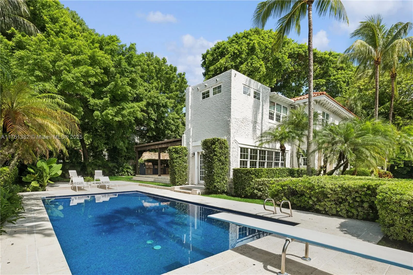 Miami, Florida 33133, United States, 6 Bedrooms Bedrooms, ,5 BathroomsBathrooms,Residential,Pending,79480