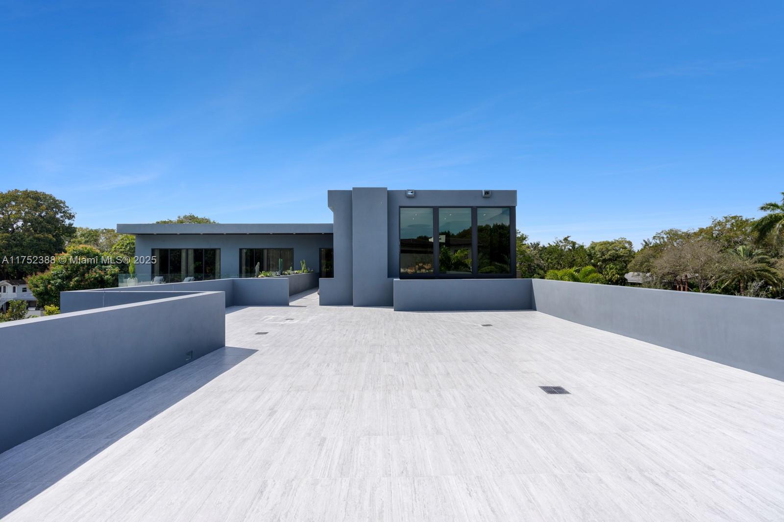 ROCKDALE ESTATES - Residential