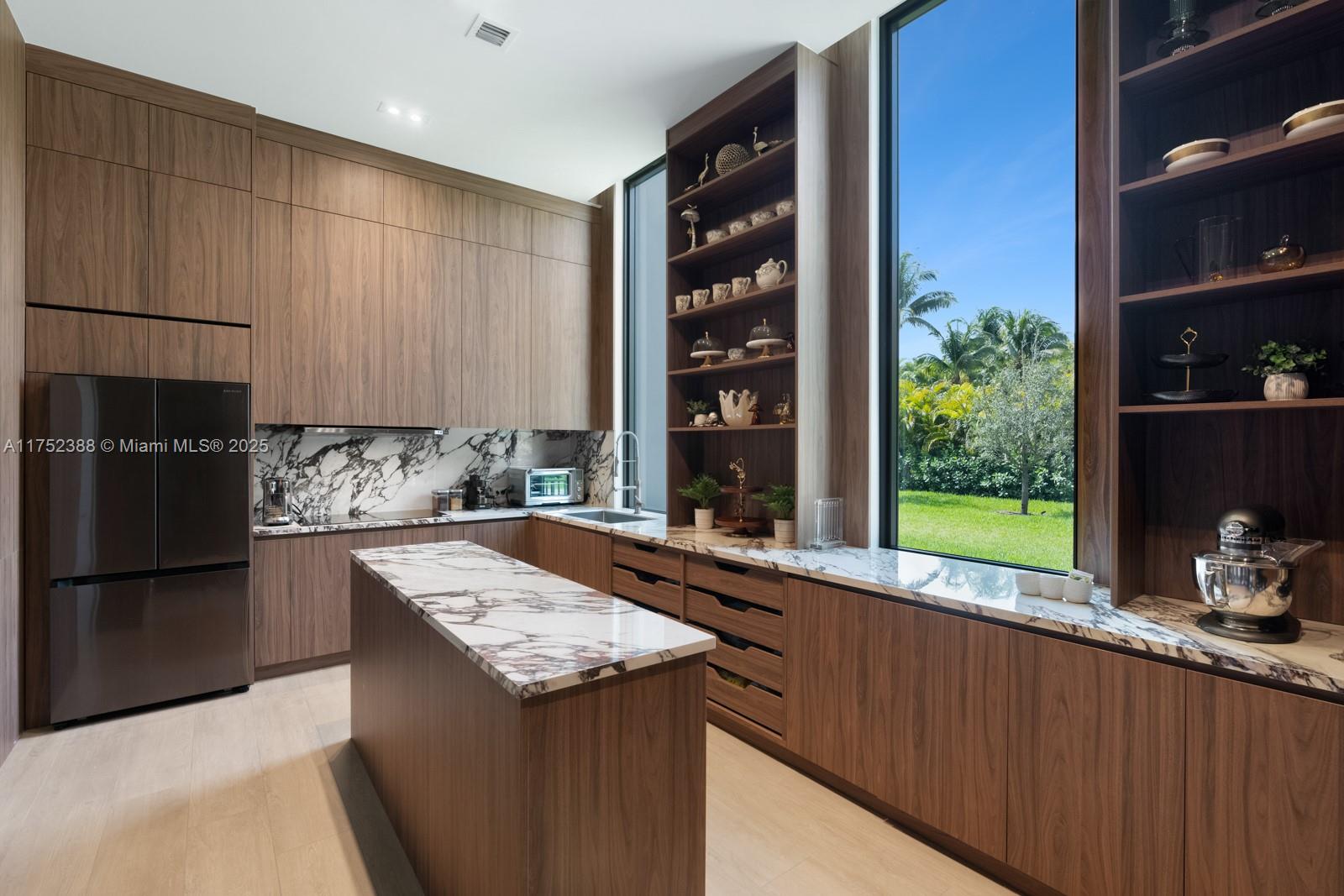 ROCKDALE ESTATES - Residential