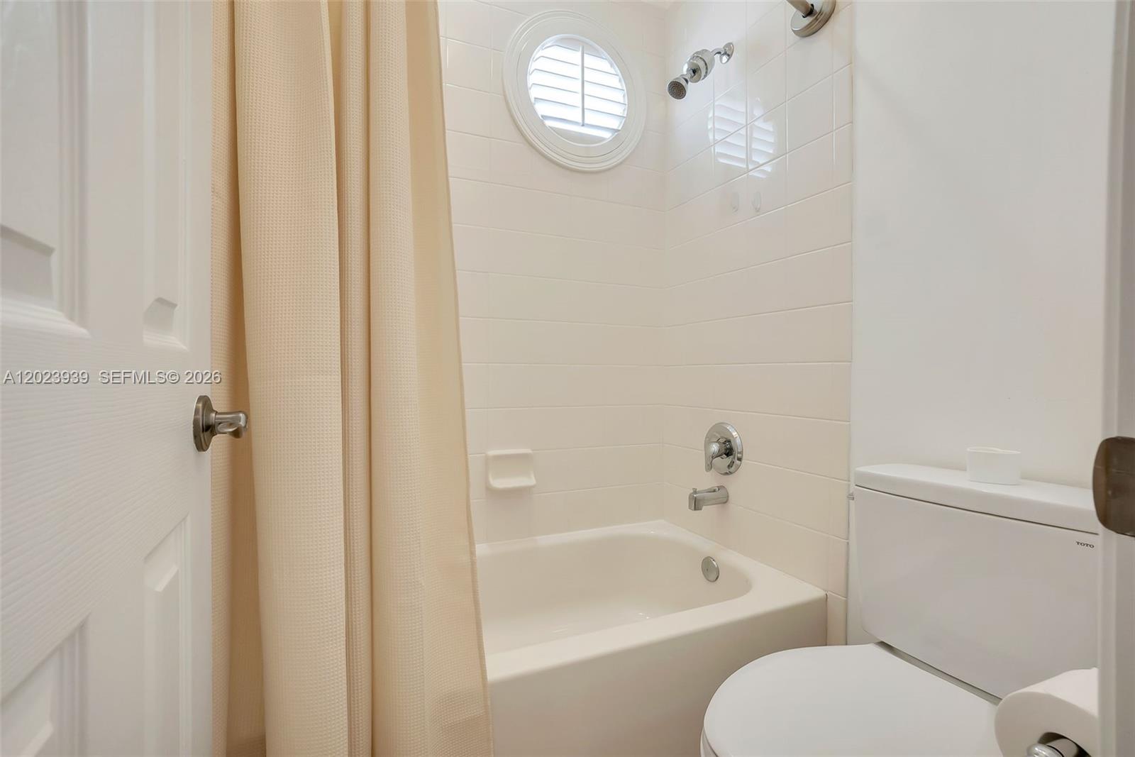 CANTERBURY PLACE - Residential