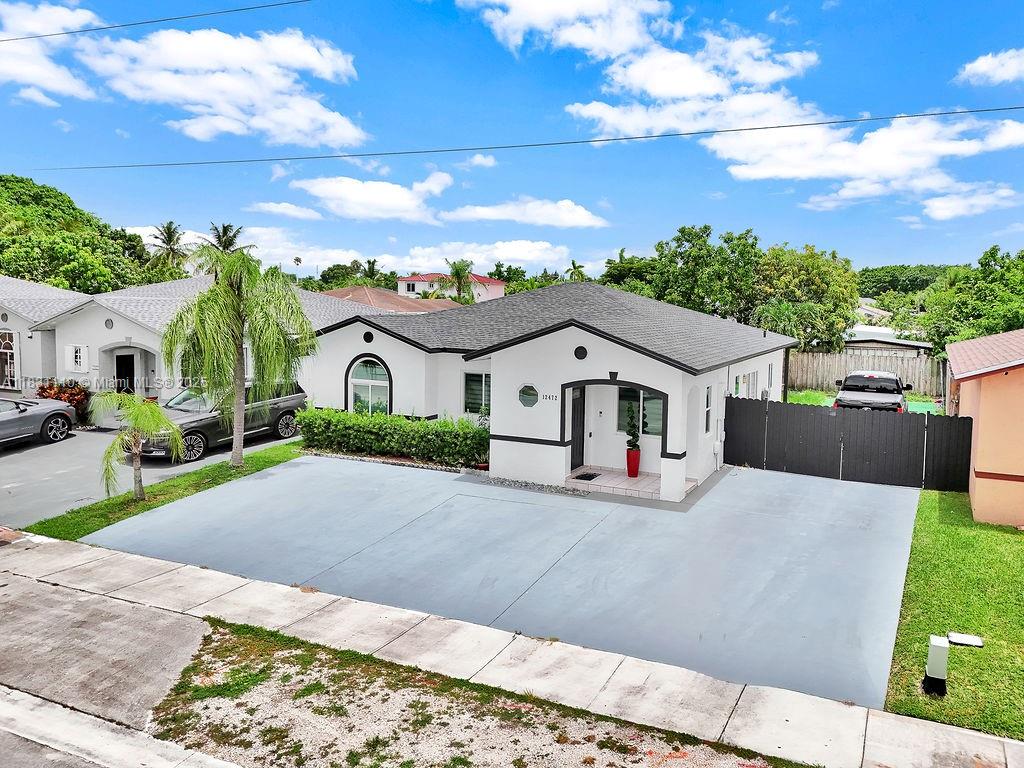 12472 SW 196th Ter