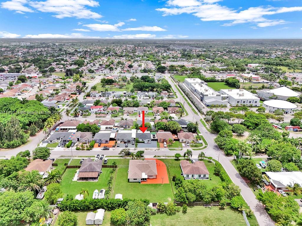 12472 SW 196th Ter