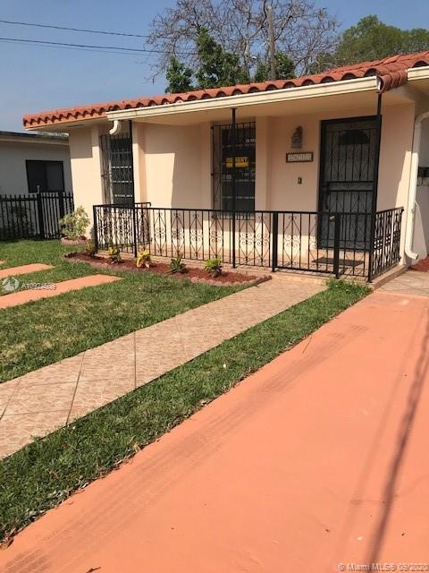 New rental listing. Duplex 2 bedroom, 1 bathroom. Ceramic tile floors, washer & dryer, blinds, storage shed, and security bars. Vacant & easy to show. PRICE IS FIRM.