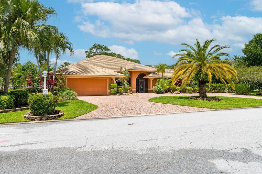 Photo of 1180 SW Mirror Lake Cv #0, Port Saint Lucie, FL 34986 (MLS # A11402121)