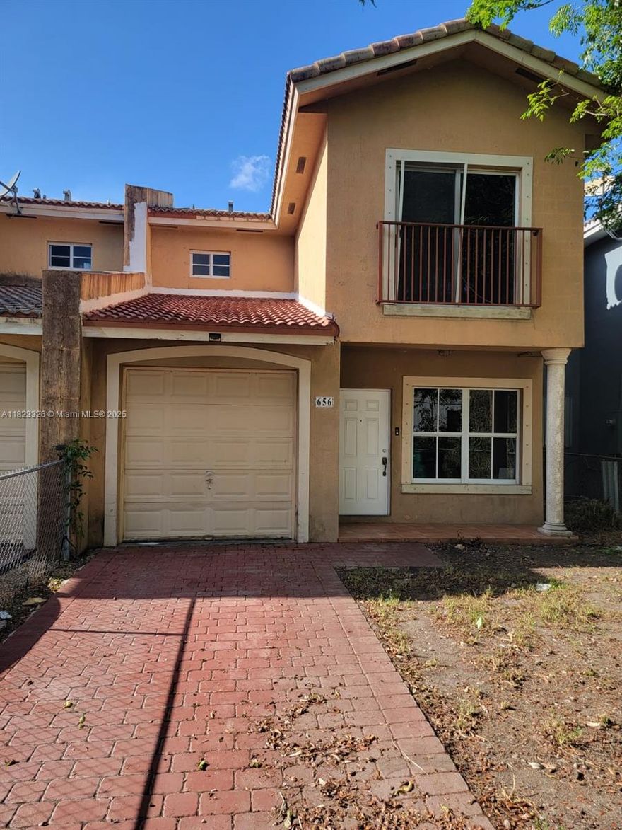 Great 3-bedroom 2.5 bath unit at Key Winds. New carpet upstairs. No HOA. 1 car garage, large backyard. Perfect for investors or personal residence. Easy access to the Turnpike, close to Air Force Base, Florida Keys Outlet, shopping, restaurants and more.