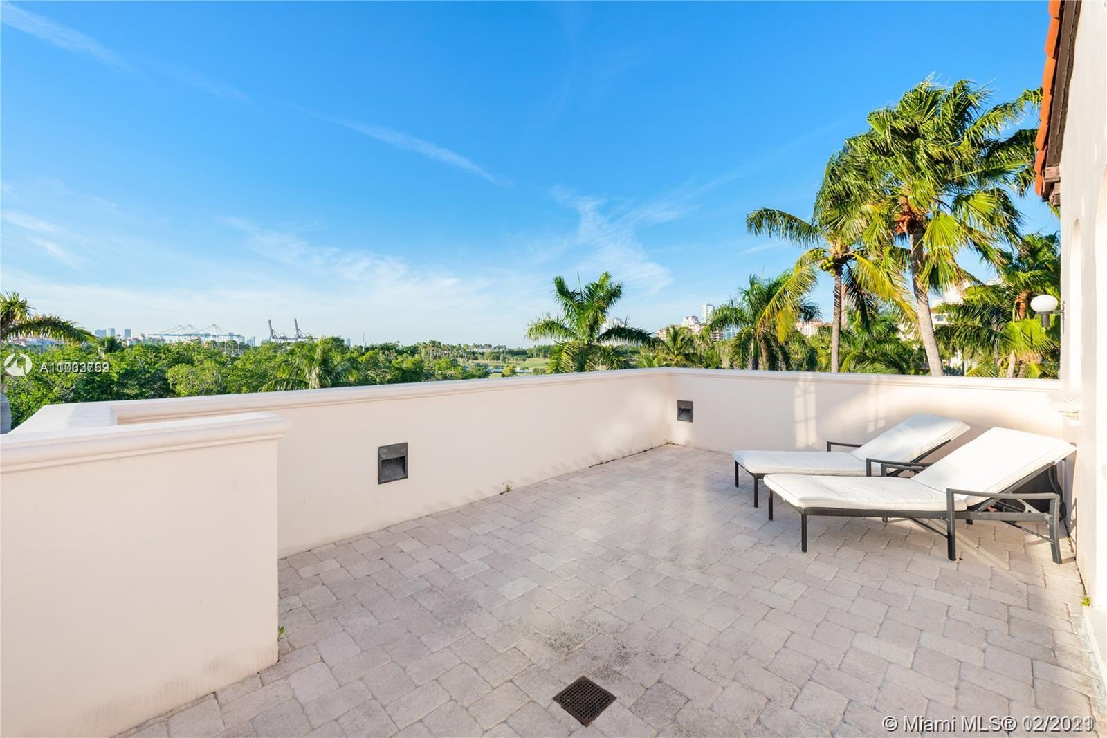 SEASIDE CONDO - Residential