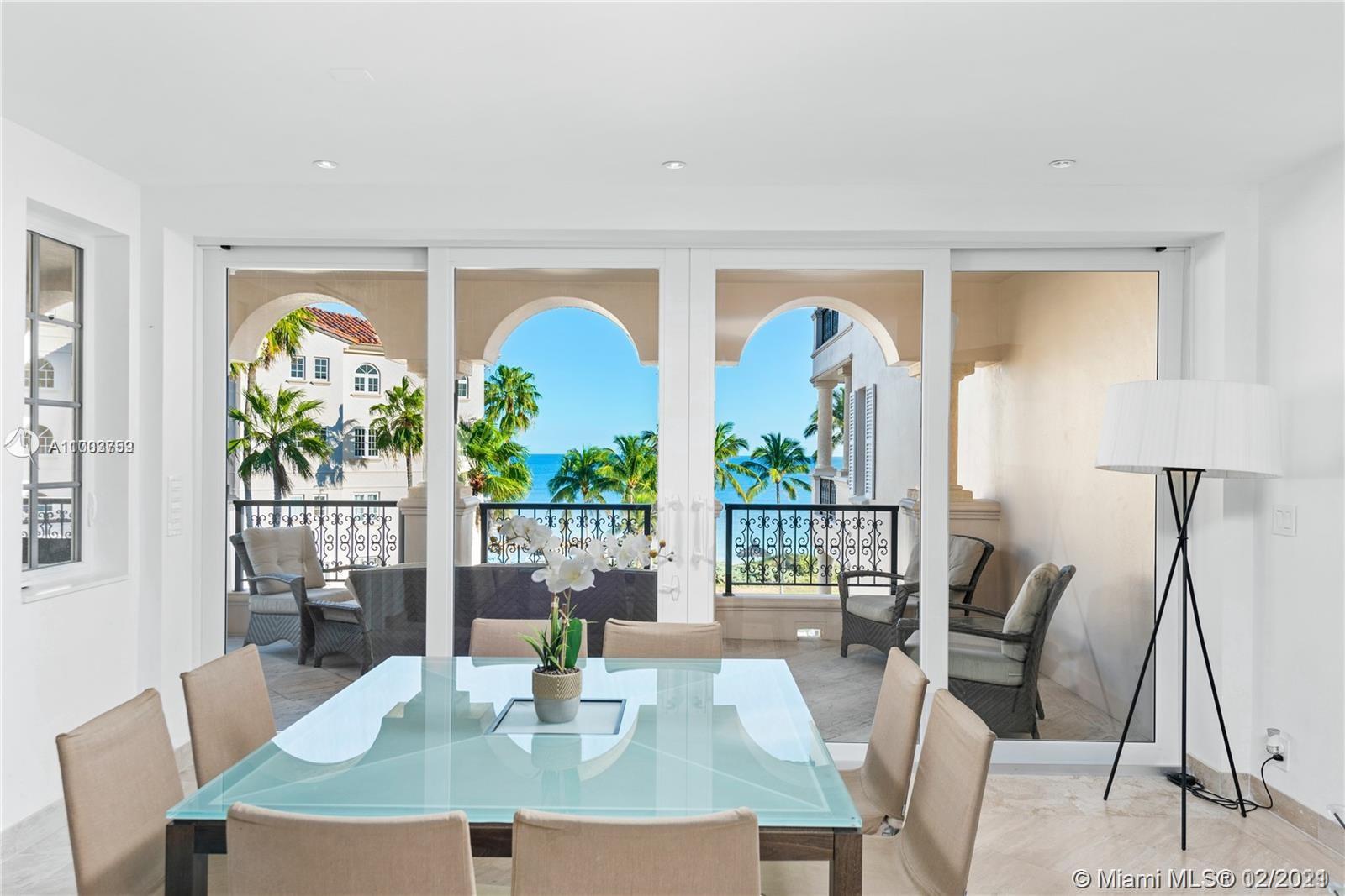 SEASIDE CONDO - Residential