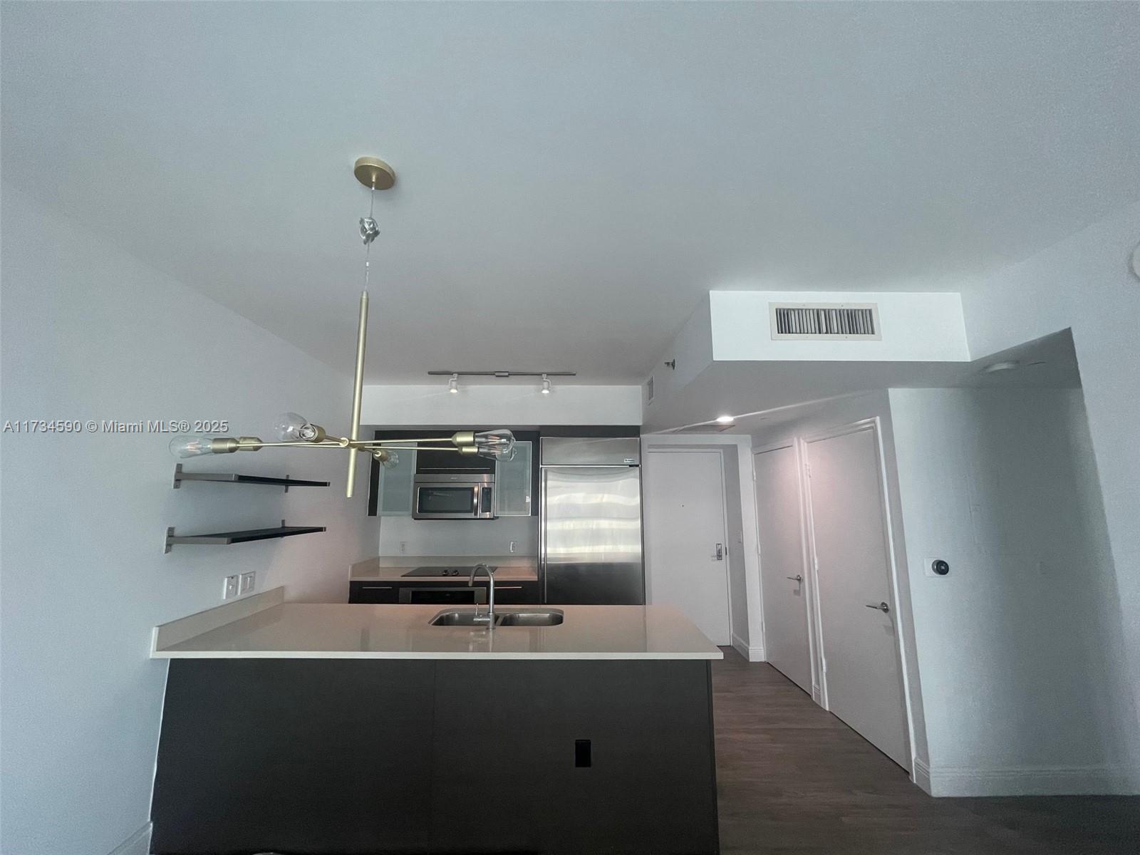500 BRICKELL EAST CONDO - Residential