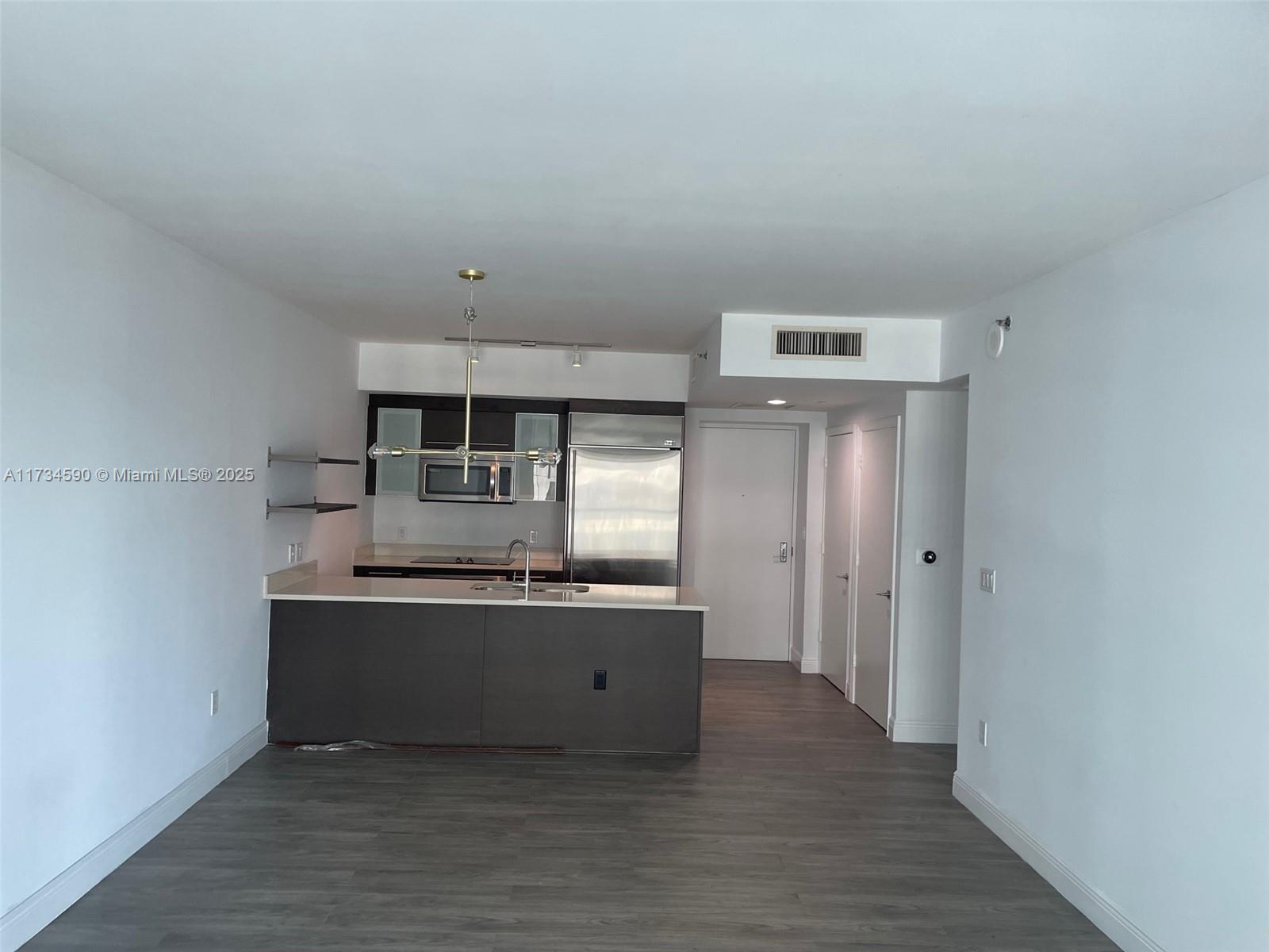500 BRICKELL EAST CONDO - Residential