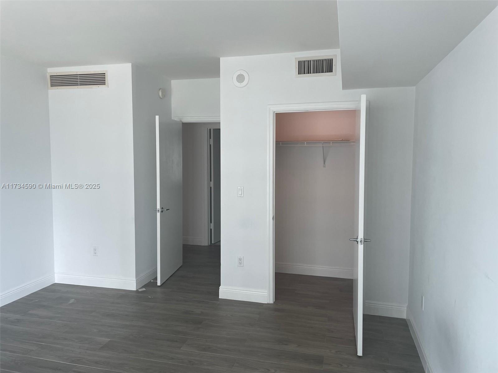 500 BRICKELL EAST CONDO - Residential