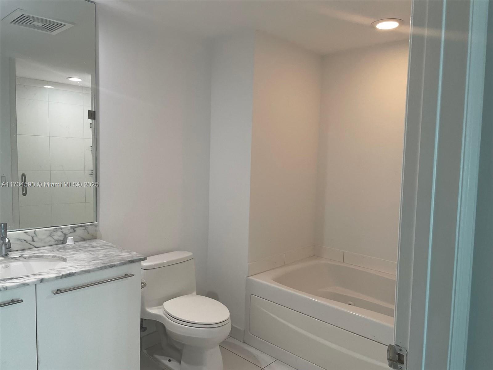 500 BRICKELL EAST CONDO - Residential