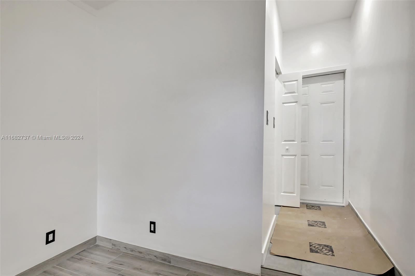 BROWARD GARDENS - Residential