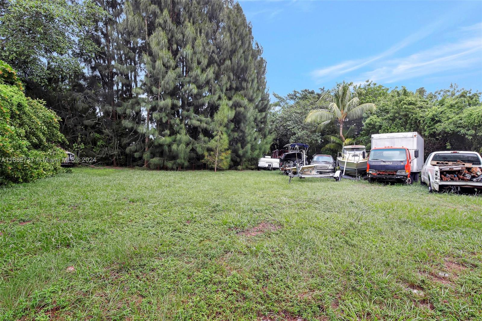 BROWARD GARDENS - Residential