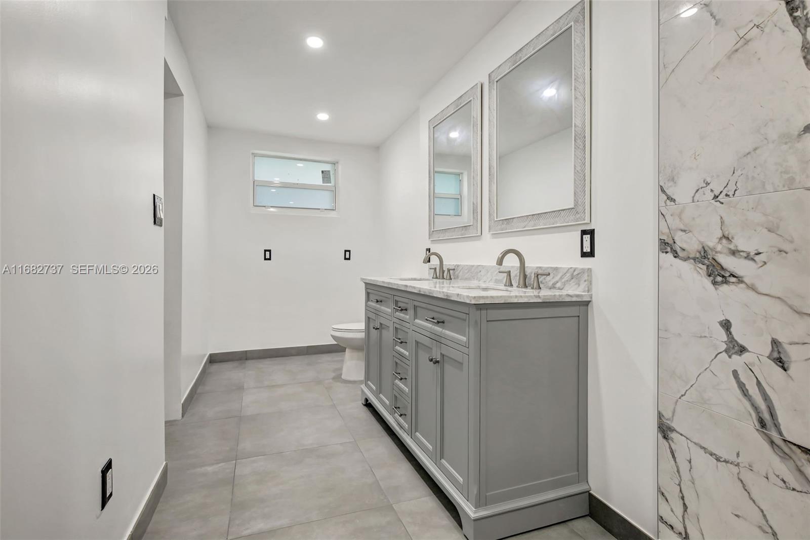 BROWARD GARDENS - Residential