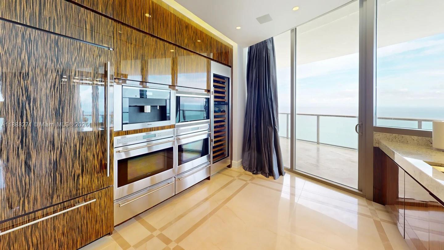 BAL HARBOUR CENTER CONDO - Residential