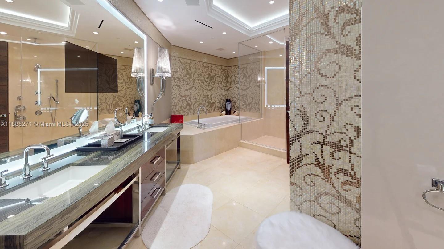 BAL HARBOUR CENTER CONDO - Residential