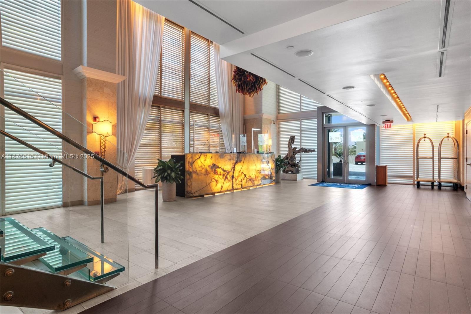 SOLE CONDO - Residential