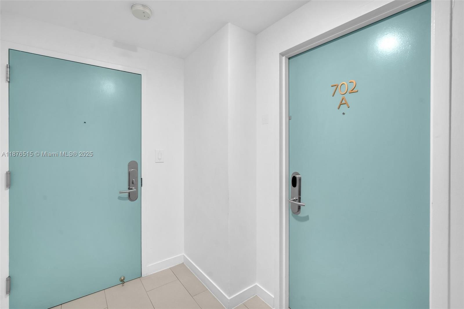 SOLE CONDO - Residential